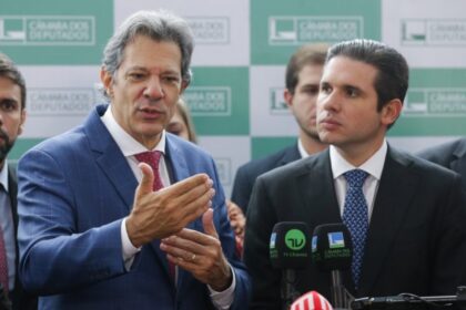 ministro-da-fazenda-diz-que-projeto-sobre-isencao-do-ir-ja-esta-pronto