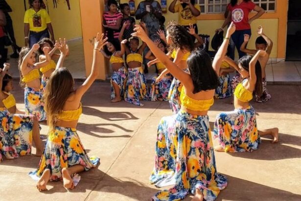 escola-estadual-quilombola-realiza-feira-com-apresentacoes-culturais-nesta-sexta-feira-(17)