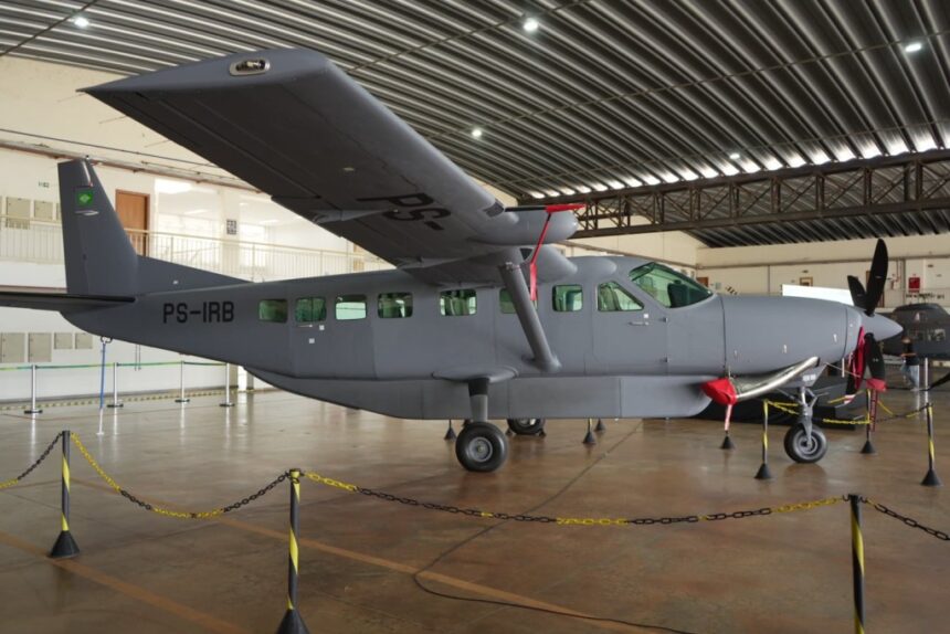 pf-recebe-nova-aeronave-grand-caravan-ex-e-homenageia-agente-da-caop