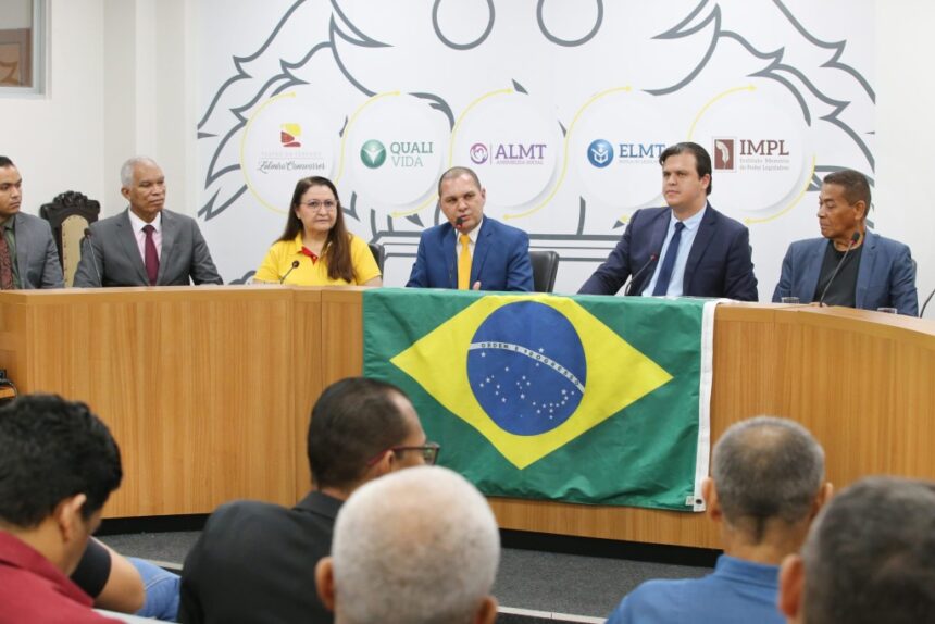 frente-parlamentar-evangelica-e-instalada-na-assembleia