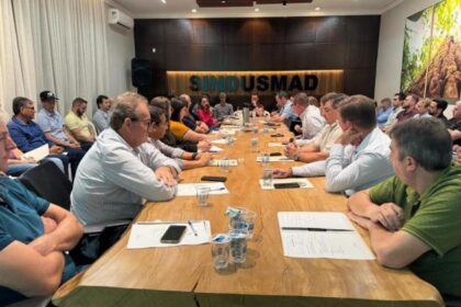 sema-debate-novas-regras-de-manejo-florestal-sustentavel-com-setor-madeireiro